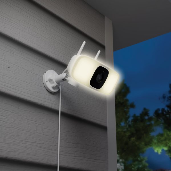 Lorex Connect 2K Floodlight Wi Fi Security Camera White-5